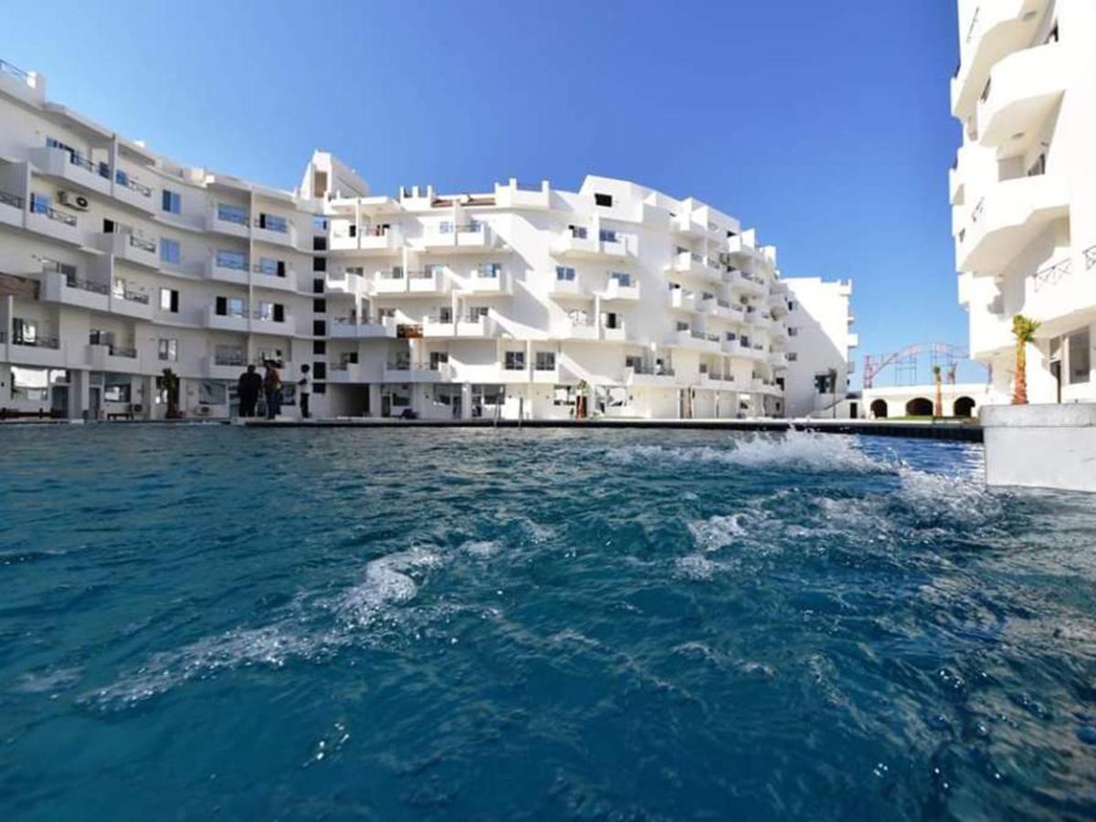 Apartment Vicenta Near The Sea Redsealine Hurghada Bagian luar foto